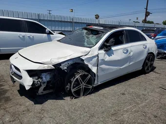 2022 Mercedes-Benz A-Class W1K3G4EB4NJ325882