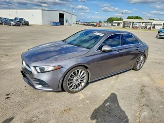 2019 Mercedes-Benz A-Class WDD3G4EB7KW010525