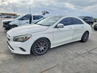 2018 Mercedes-Benz CLA-Class WDDSJ4GB8JN593251