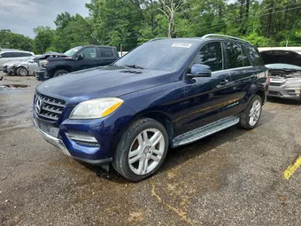 2015 Mercedes-Benz M-Class 4JGDA5JB1FA498574