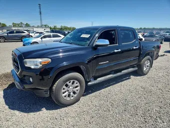 2018 Toyota Tacoma 5TFAZ5CNXJX056681 Lot 50129596