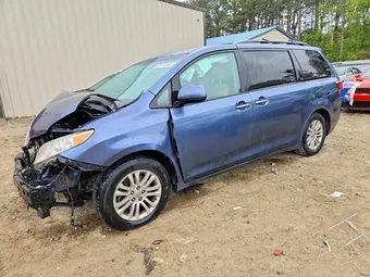 2015 Toyota Sienna 5TDYK3DC0FS584117 Lot 52701356