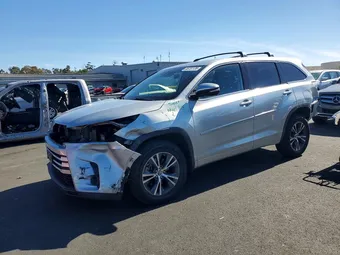2018 Toyota Highlander 5TDZZRFH4JS278459 Lot 55731136