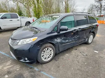 2017 Toyota Sienna 5TDYZ3DC8HS898757 Lot 49164496
