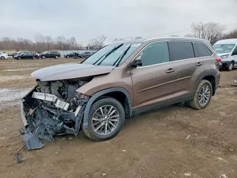 2019 Toyota Highlander 5TDJZRFH6KS973881 Lot 41988136