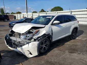2019 Toyota Highlander 5TDZARFH5KS060135 Lot 52471576