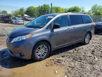 2015 Toyota Sienna 5TDYK3DC3FS671333 Lot 52713396
