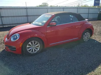 2017 Volkswagen Beetle 3VW517AT2HM823555