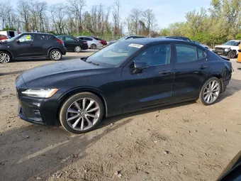 2021 Volvo S60 7JR102TZ0MG118364
