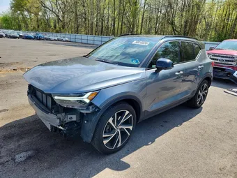 2019 Volvo XC40 YV4162UM9K2117222