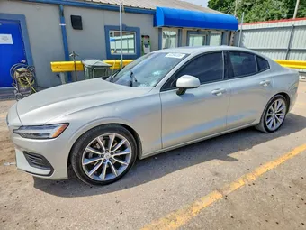 2019 Volvo S60 7JR102FK1KG001968
