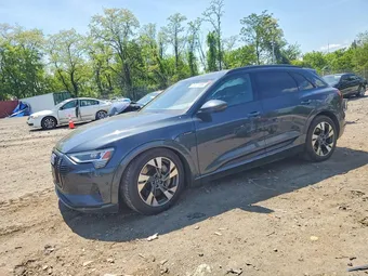 2022 Audi e-tron WA1AAAGE0NB009960