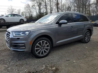 2017 Audi Q7 WA1LAAF76HD033796