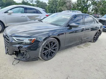 2022 Audi A8 WAULDAF81NN009592