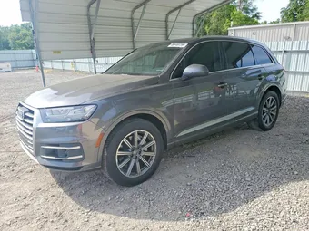 2018 Audi Q7 WA1LAAF73JD052232