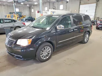 2016 Chrysler Town & Country 2C4RC1CG5GR190911