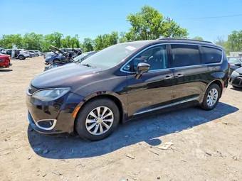 2017 Chrysler Pacifica 2C4RC1BG6HR733850 Lot 55983596
