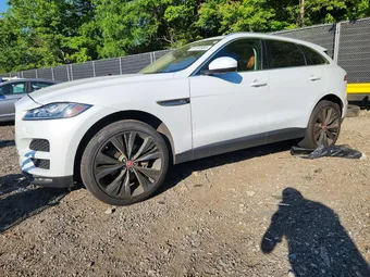 2019 Jaguar F-PACE SADCN2GX6KA616509