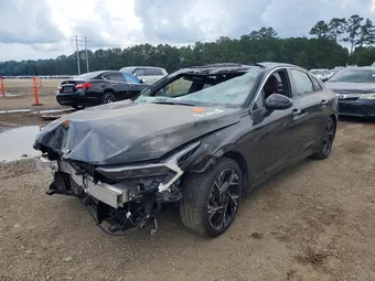 2025 Kia K5 KNAG64J76S5289498
