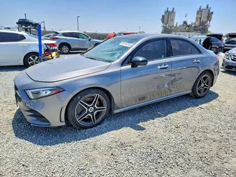 2019 Mercedes-Benz A-Class WDD3G4EB2KW000906