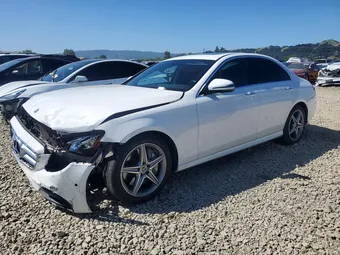 2020 Mercedes-Benz E-Class WDDZF8DB0LA702033