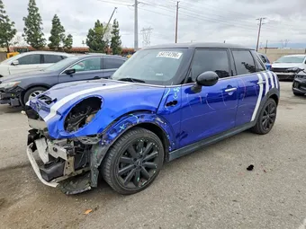 2019 Mini 5-Door WMWXU3C58K2H88884