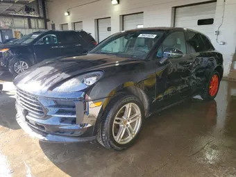 2020 Porsche Macan WP1AA2A55LLB10258