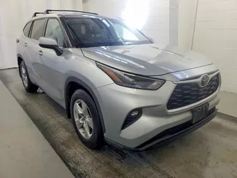 2022 Toyota Highlander 5TDBZRBH9NS577099