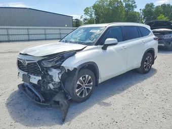2024 Toyota Highlander 5TDKDRBH3RS574459 Lot 49910786