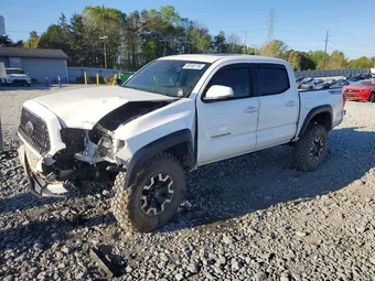 2018 Toyota Tacoma 5TFCZ5AN4JX152804 Lot 49183176