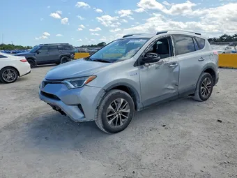 2018 Toyota RAV4 JTMRJREV5JD213856