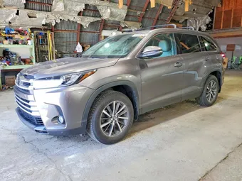 2019 Toyota Highlander 5TDJZRFH0KS578756 Lot 59400936