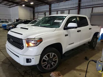 2018 Toyota Tundra 5TFDW5F11JX775414