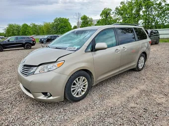 2017 Toyota Sienna 5TDYZ3DC2HS781790 Lot 55544156