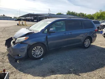 2016 Toyota Sienna 5TDYK3DC8GS703419 Lot 52952556