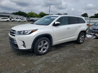 2018 Toyota Highlander 5TDDZRFH9JS856825 Lot 55542216
