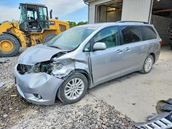 2015 Toyota Sienna 5TDYK3DCXFS555787 Lot 53238606