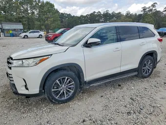 2019 Toyota Highlander 5TDKZRFH9KS556226 Lot 79762115