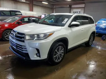 2019 Toyota Highlander 5TDJZRFH4KS932066 Lot 49087716