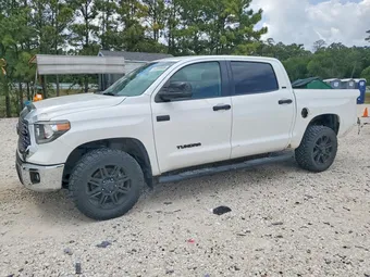 2018 Toyota Tundra 5TFDW5F18JX687024