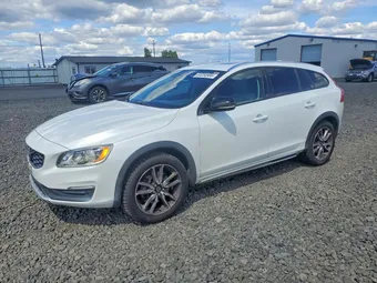 2015 Volvo V60 YV4612HK7F1001994