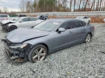 2018 Volvo S90 LVY982MK5JP021113