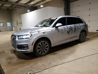 2017 Audi Q7 WA1LAAF78HD020130