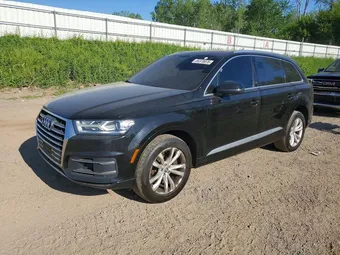 2018 Audi Q7 WA1LAAF72JD022946