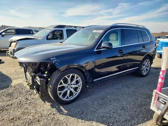 2019 BMW X7 5UXCW2C50KLB44195