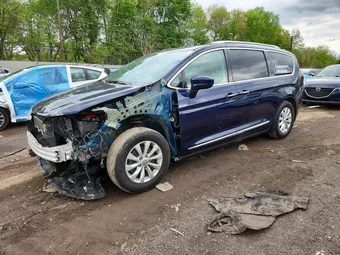 2019 Chrysler Pacifica 2C4RC1BG2KR640220 Lot 51815526