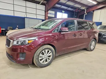 2017 Kia Sedona KNDMB5C16H6308506