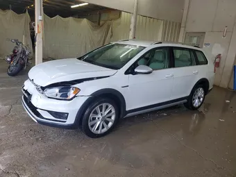 2017 Volkswagen Golf Alltrack 3VWH17AU6HM533079