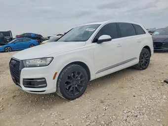 2017 Audi Q7 WA1LAAF75HD031621