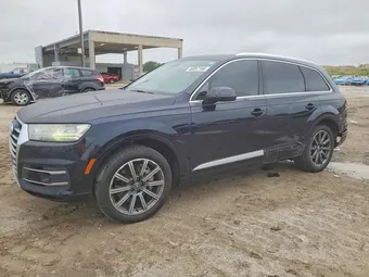 2017 Audi Q7 WA1LHAF79HD056419
